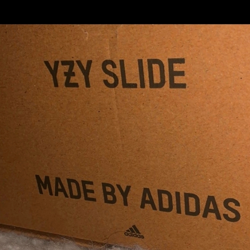 YEEZY SLIDES ADULT “PURE”